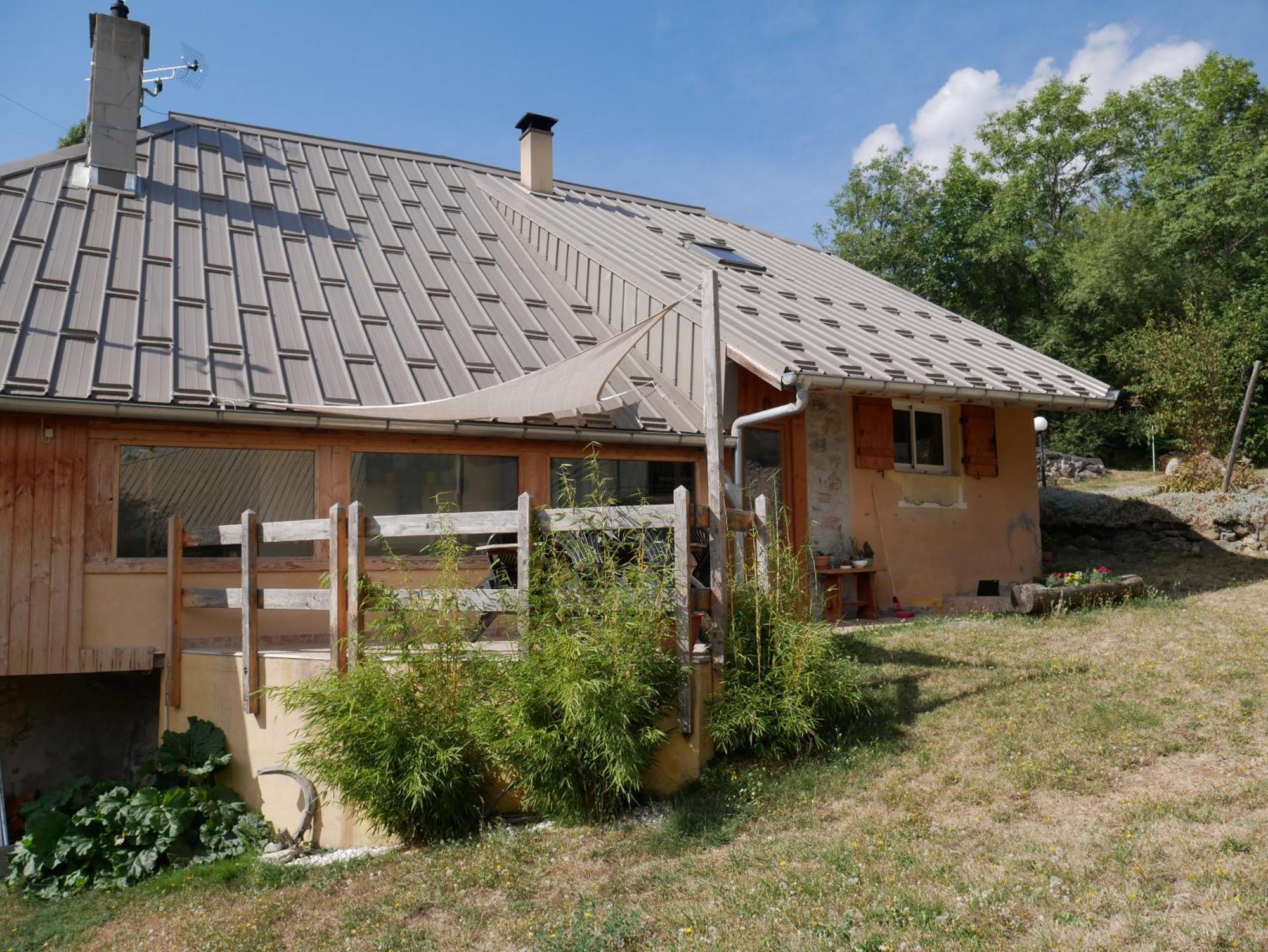 Les Jehans Chateauroux-les-Alpes Екстериор снимка
